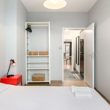شقة Style Meets Charm One Bedroom In Downtown صوفيا