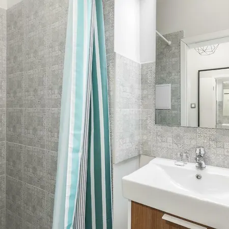 Style Meets Charm One Bedroom In Downtown Apartment Sofia